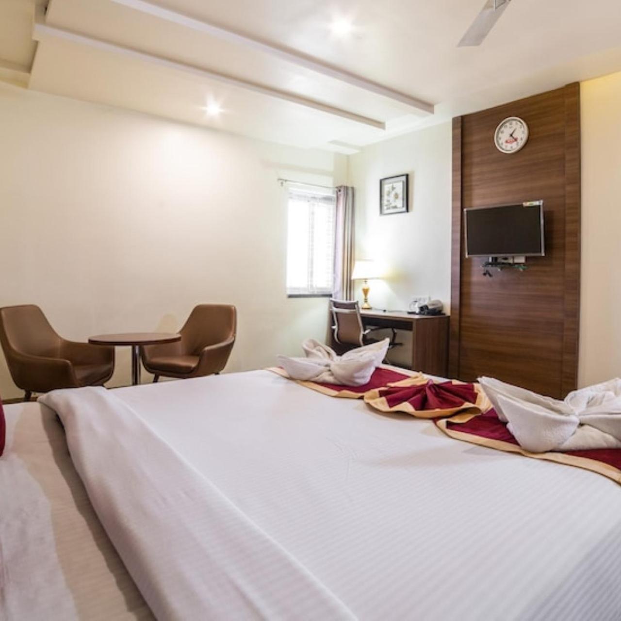 Hotel Svm Grand Medipally Haïdarabad Extérieur photo