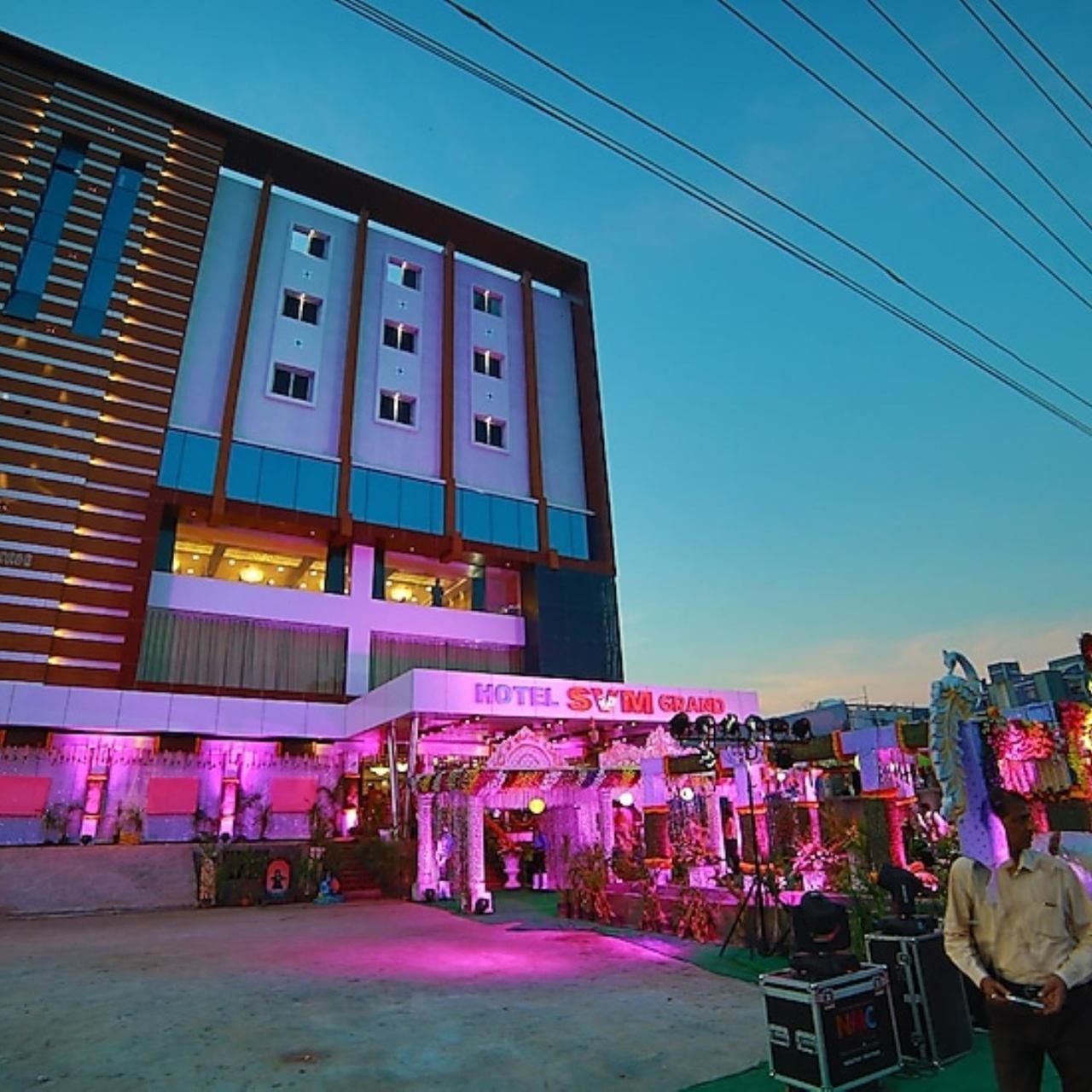 Hotel Svm Grand Medipally Haïdarabad Extérieur photo